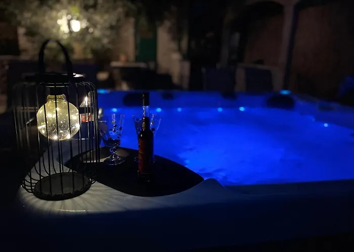 Jacuzzi Apartman Marin *
