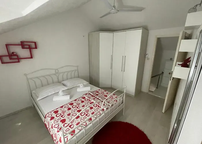 Jacuzzi Apartman Marin Villa Bol